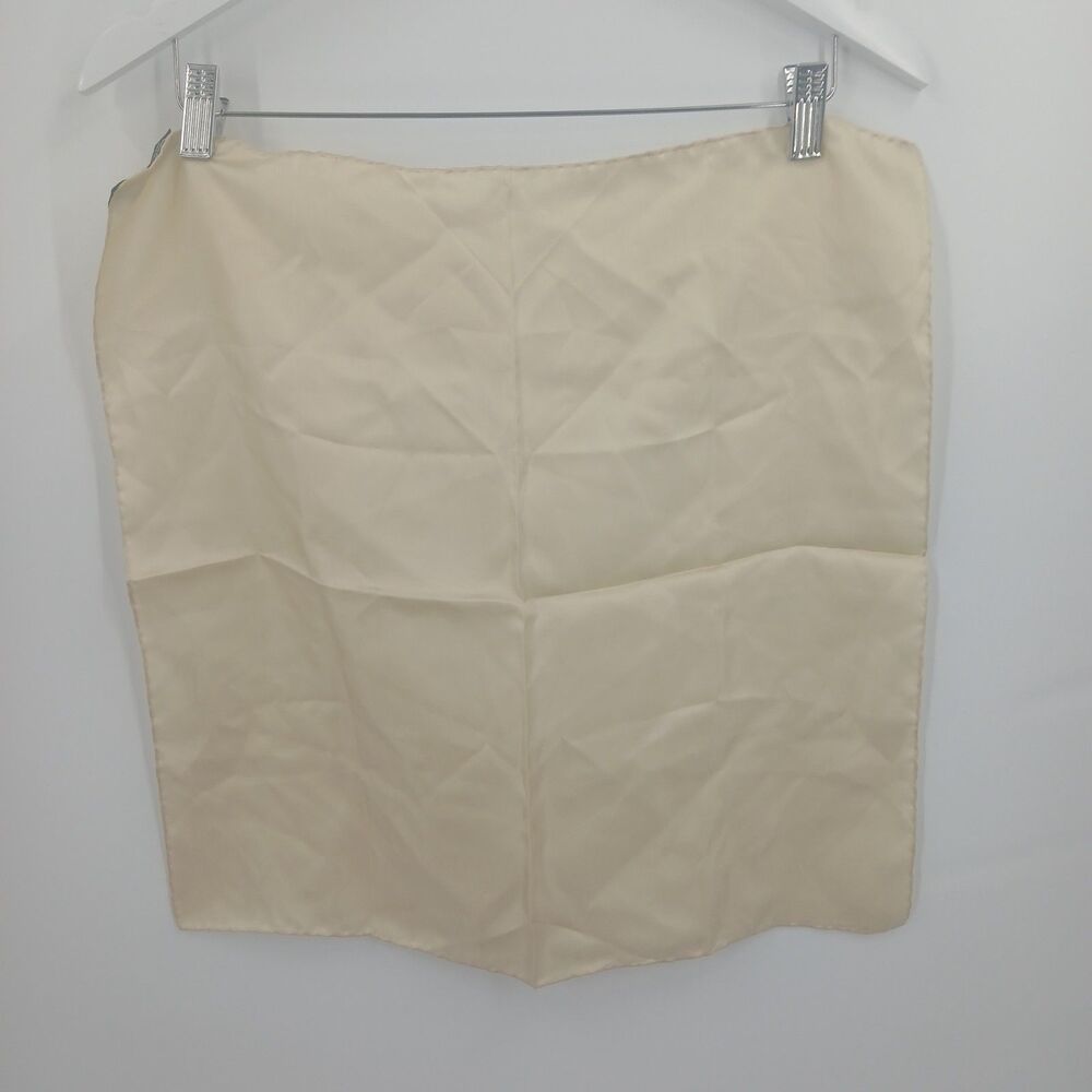 Imperial Elegant Handmade 100% Silk Pocket Square Cream Off-White